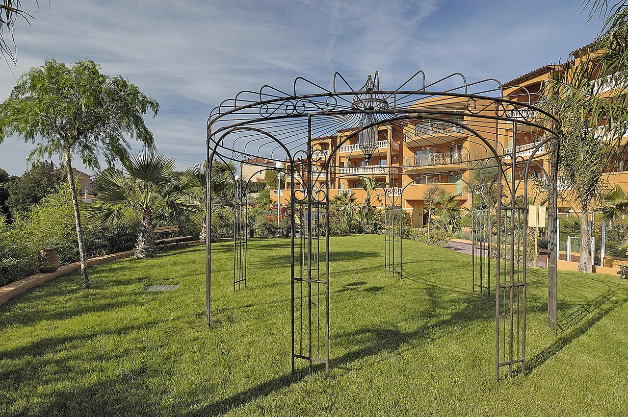 Appart Hotel Lou Castelet การ์โรส ภายนอก รูปภาพ